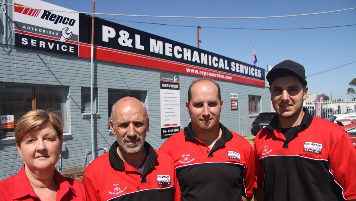 Car Service Team in Melton South Victoria